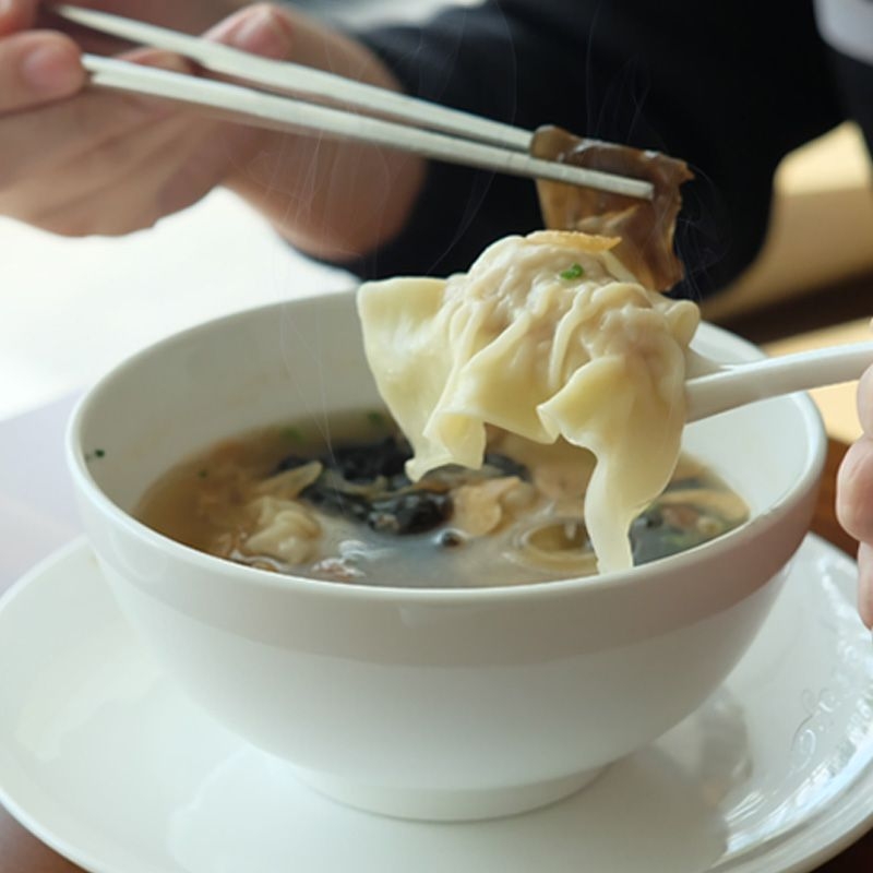 Madame Chang wonton-soup