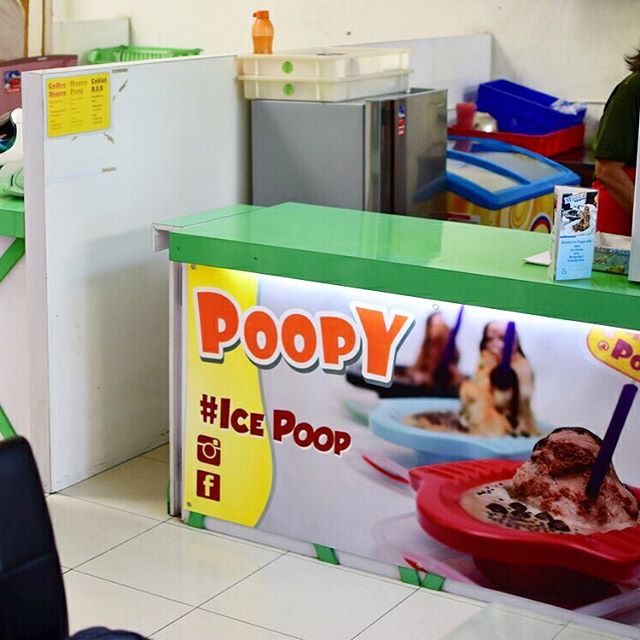 Poopy booth